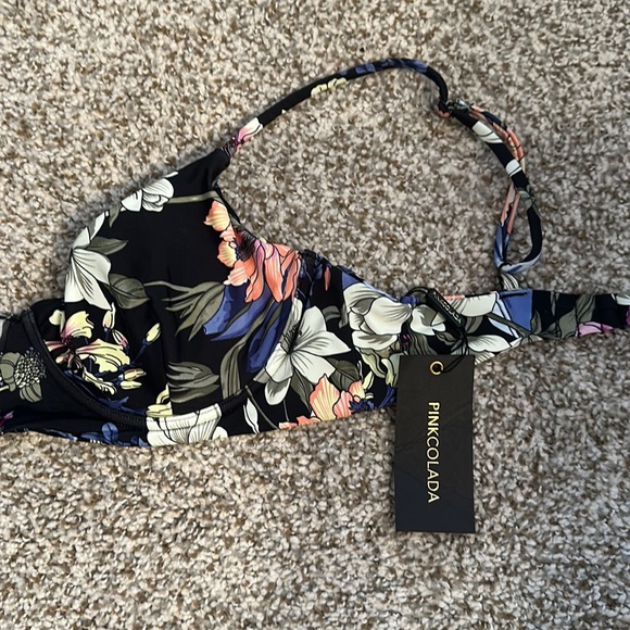 NWT Pinkcolada Tropez Bikini Top in Night Floral - Picture 4 of 8